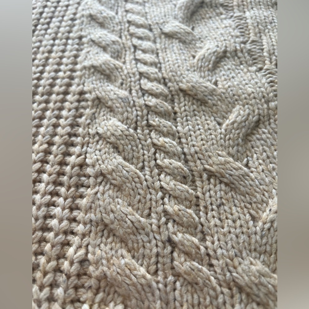 NWT Ana Beige Cable Knit Sleeveless Sweater Size Medium - Picture 12 of 12